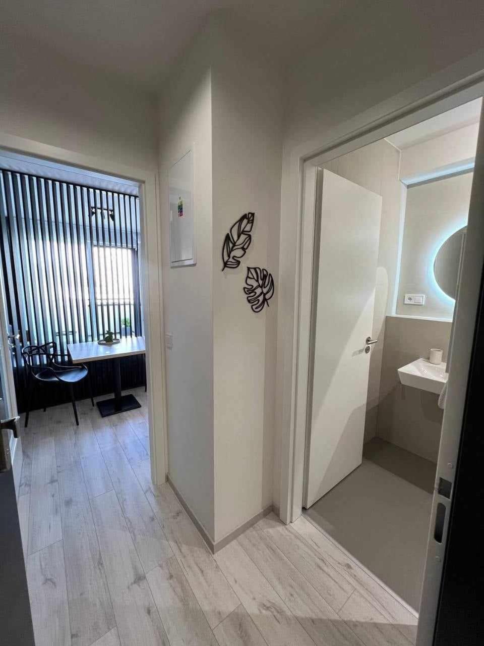 M&M1 Studio Apartment Near Center With Free Parking - Ac Košice Extérieur photo